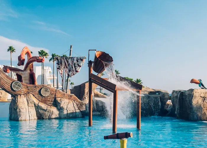 Iberostar Waves Royal Andalus מלון צ'יקלנה דה לה פרונטרה